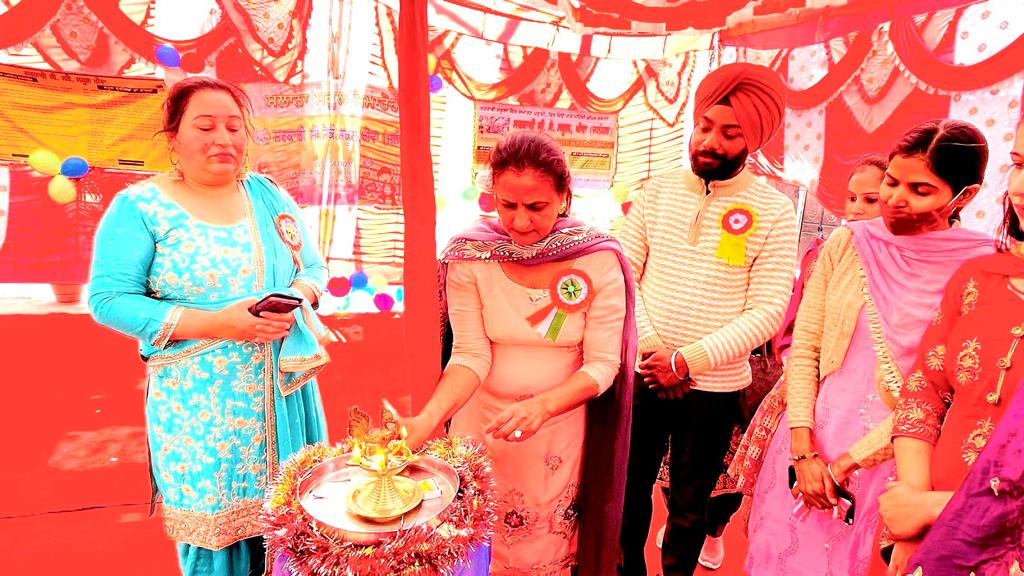 ਸਰਕਾਰੀ ਸੀਨੀਅਰ ਸੈਕੰਡਰੀ ਸਕੂਲ ਖੀਵਾ ਵਿਖੇ ਸਲਾਨਾ ਇਨਾਮ ਵੰਡ ਸਮਾਰੋਹ 1 6848694E 7B33 4927 81C5 D63326619B60