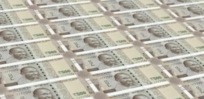 तेलंगाना में A.B.C यानी एंटी करप्शन ब्यूरो ने तेलंगाना राज्य के एक अफसर के आवास पर छापेमारी कर 100 करोड़ की संपत्ति की बरामद